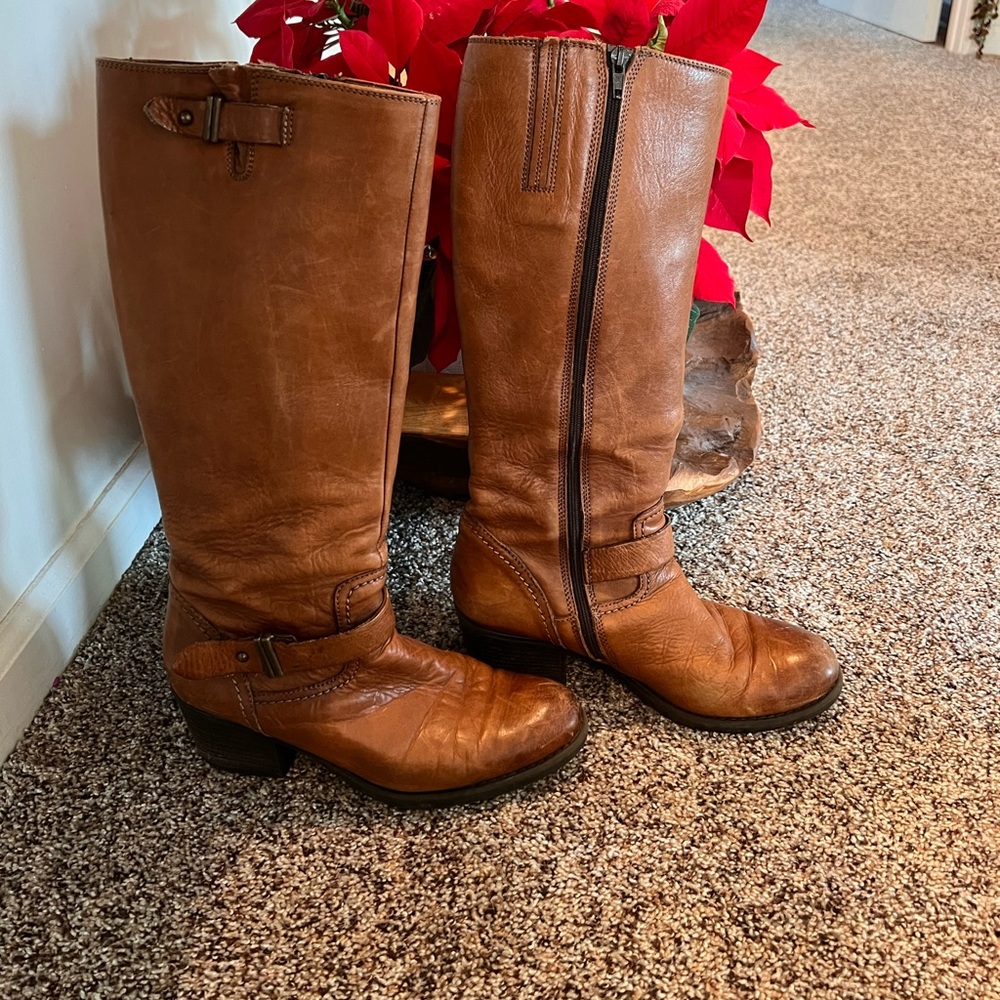 Clark’s Mojita crush tall boot tan 7.5